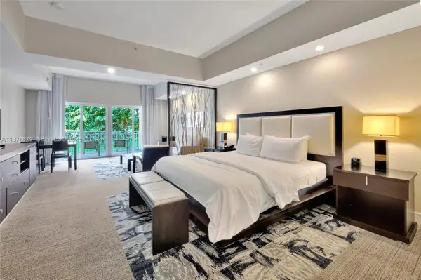 5300 NW 87th Avenue #606, Doral, FL 33178