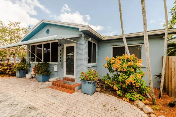 2533 Fillmore Street, Hollywood, FL 33020