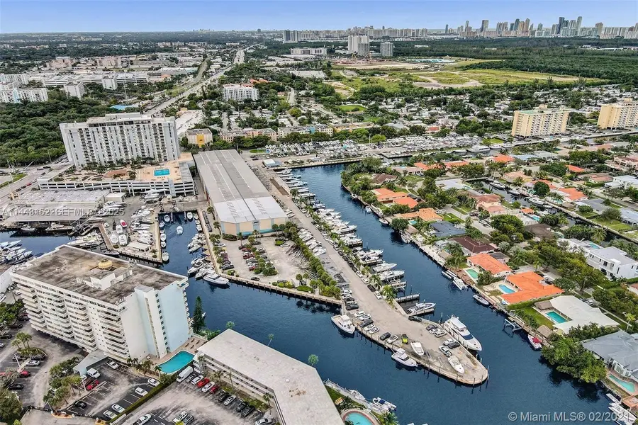 13499 Biscayne Boulevard #1513, North Miami, FL 33181 - #2