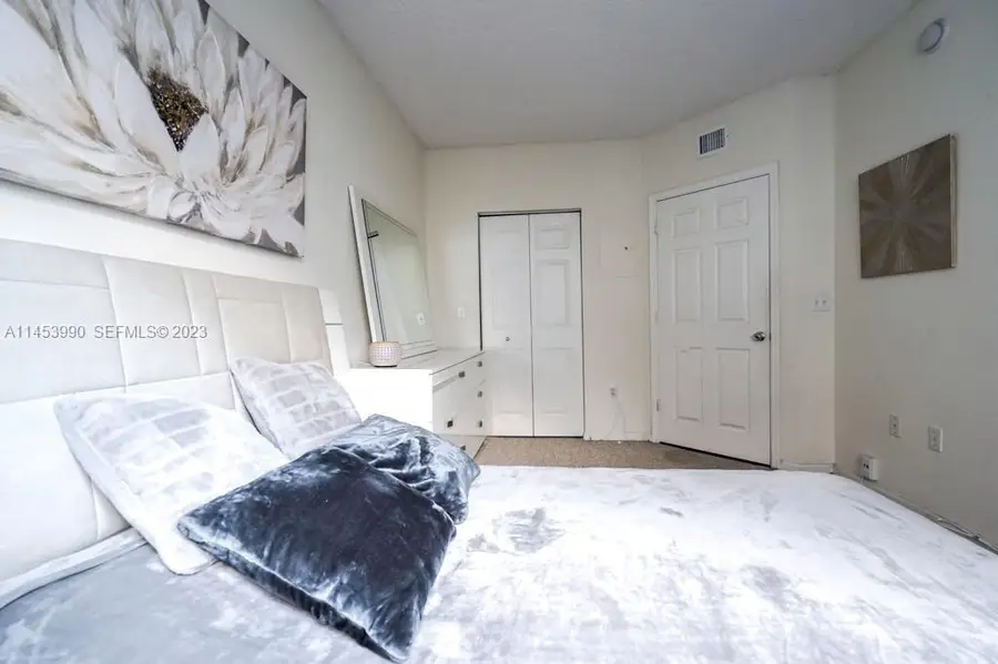 17145 N Bay Road #4403, Sunny Isles Beach, FL 33160 - #2