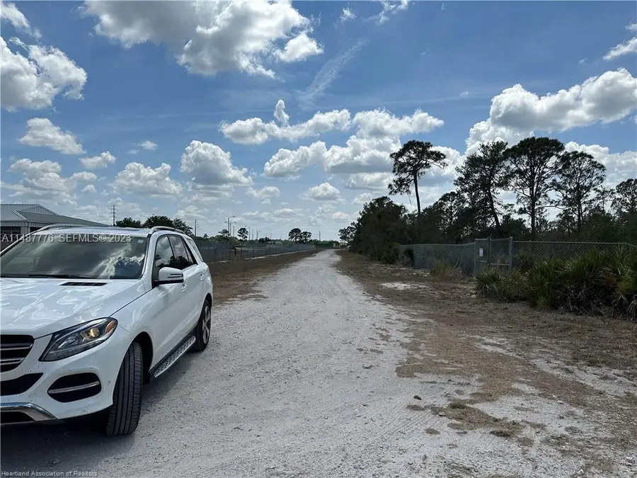 5128 Coruna Avenue, Sebring, FL 33872 - #3