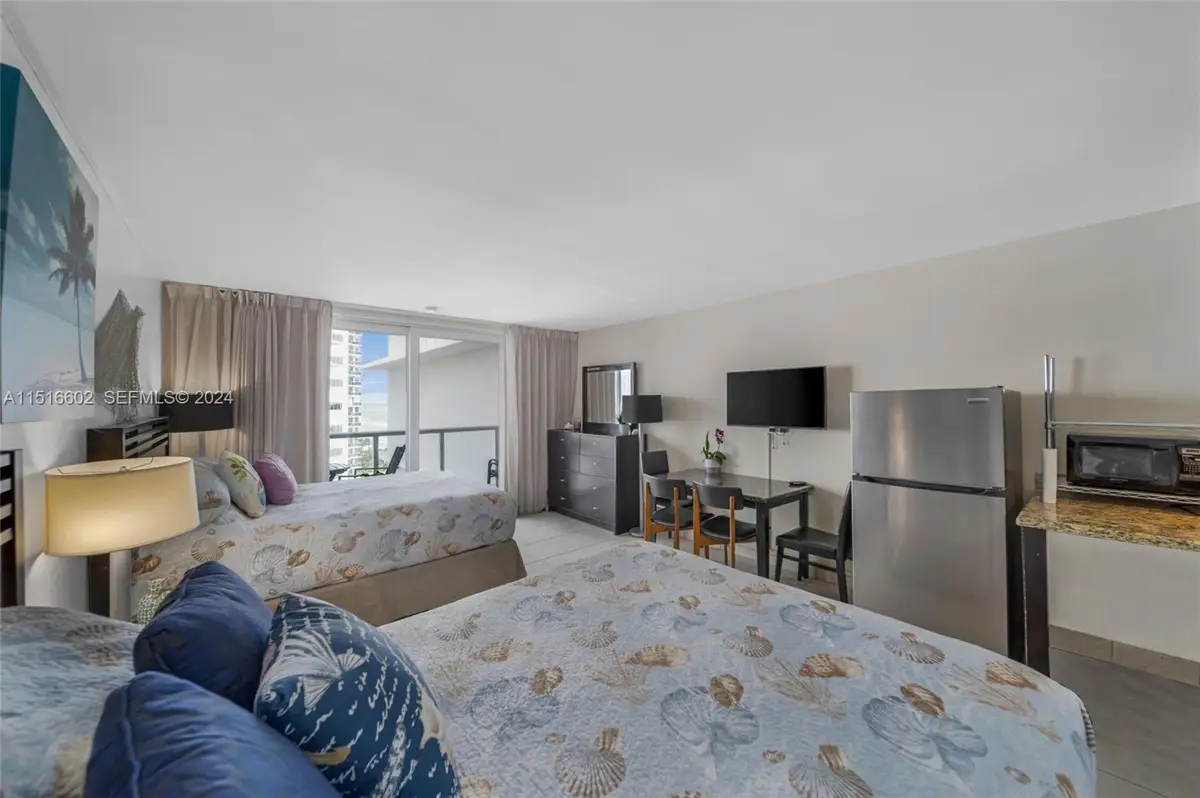 19201 N Collins Avenue #1117, Sunny Isles Beach, FL 33160 - #1