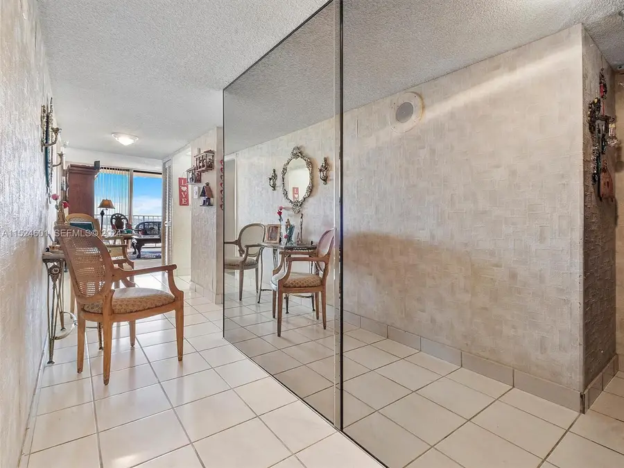 290 174th Street #1809, Sunny Isles Beach, FL 33160 - #3