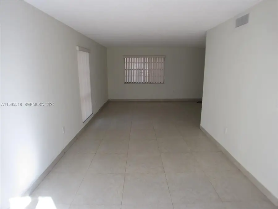 10 SW 108th Avenue #E8, Sweetwater, FL 33174 - #3