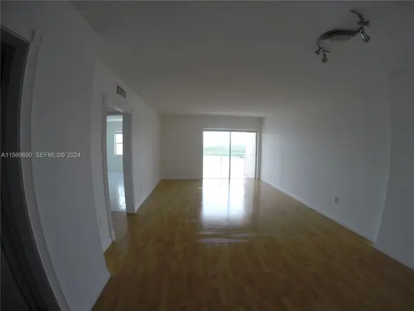 400 Kings Point Drive #905, Sunny Isles Beach, FL 33160