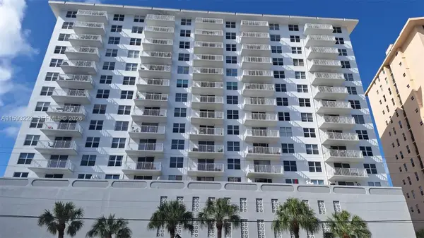 427 Golden Isles Drive #5H, Hallandale Beach, FL 33009