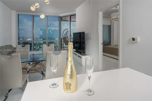 851 NE 1st Avenue #4406, Miami, FL 33132