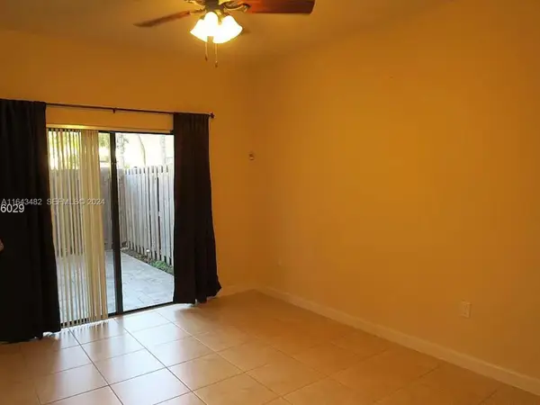 387 NE 37th Terrace, Homestead, FL 33033