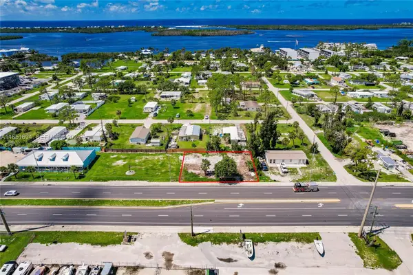 3220 Placida, Englewood, FL 34224