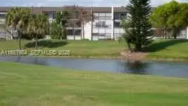 6100 NW 44th Street #405, Lauderhill, FL 33319