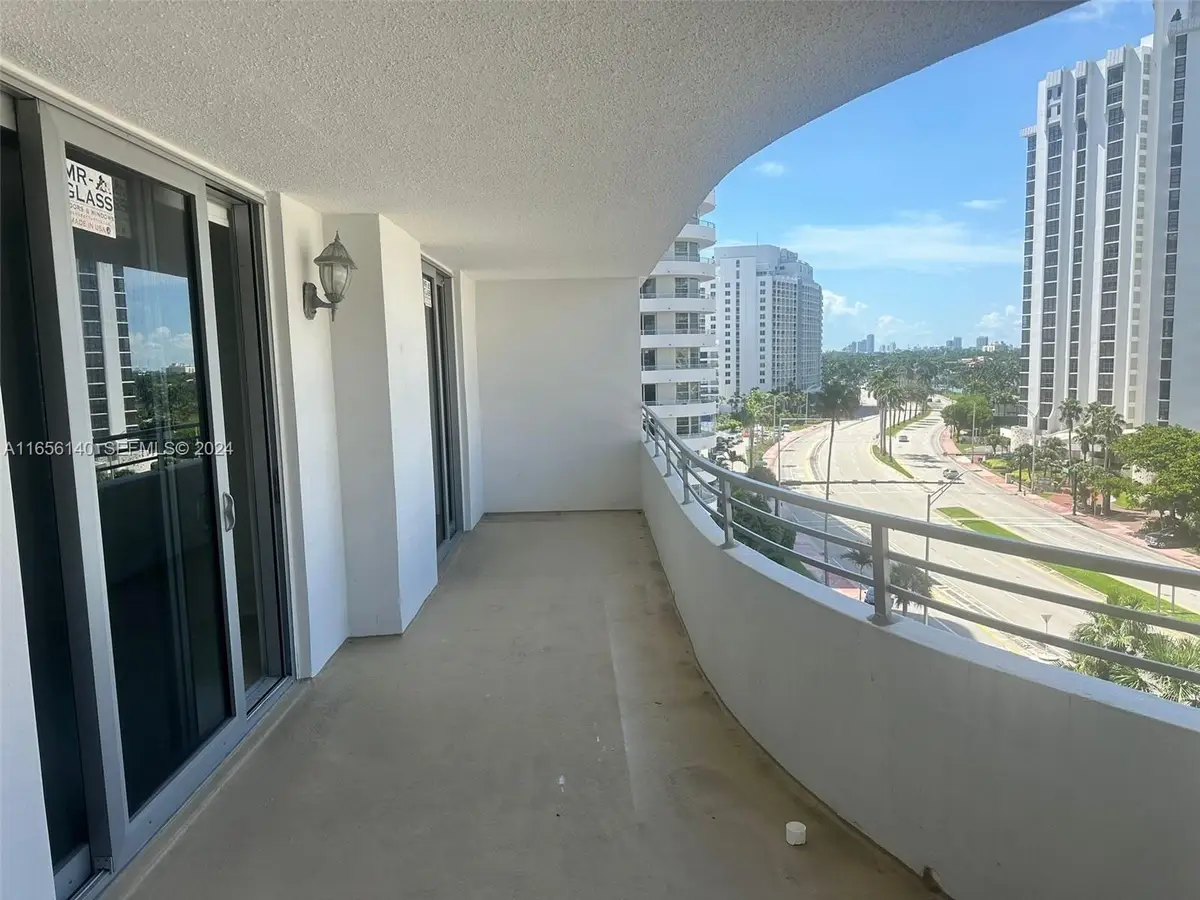 5555 Collins Avenue #8Z, Miami Beach, FL 33140 - #1