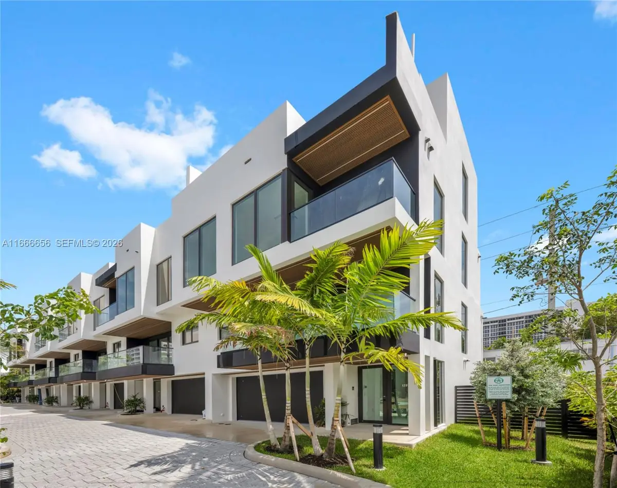 3222 NE 7th Street #2, Pompano Beach, FL 33062 - #1