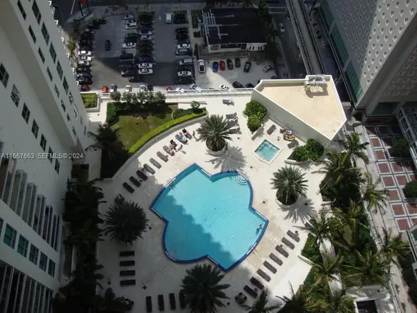 300 S Biscayne Boulevard #T-1703, Miami, FL 33131