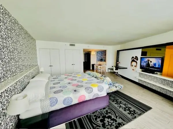 1100 W Ave 908 #908, Miami Beach, FL 33139