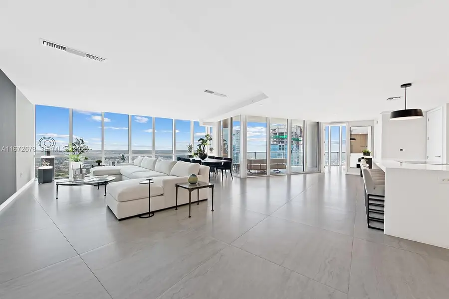 851 NE 1st Avenue #PH 5402, Miami, FL 33132 - #3