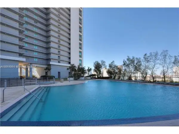 888 Biscayne Boulevard #1811, Miami, FL 33132
