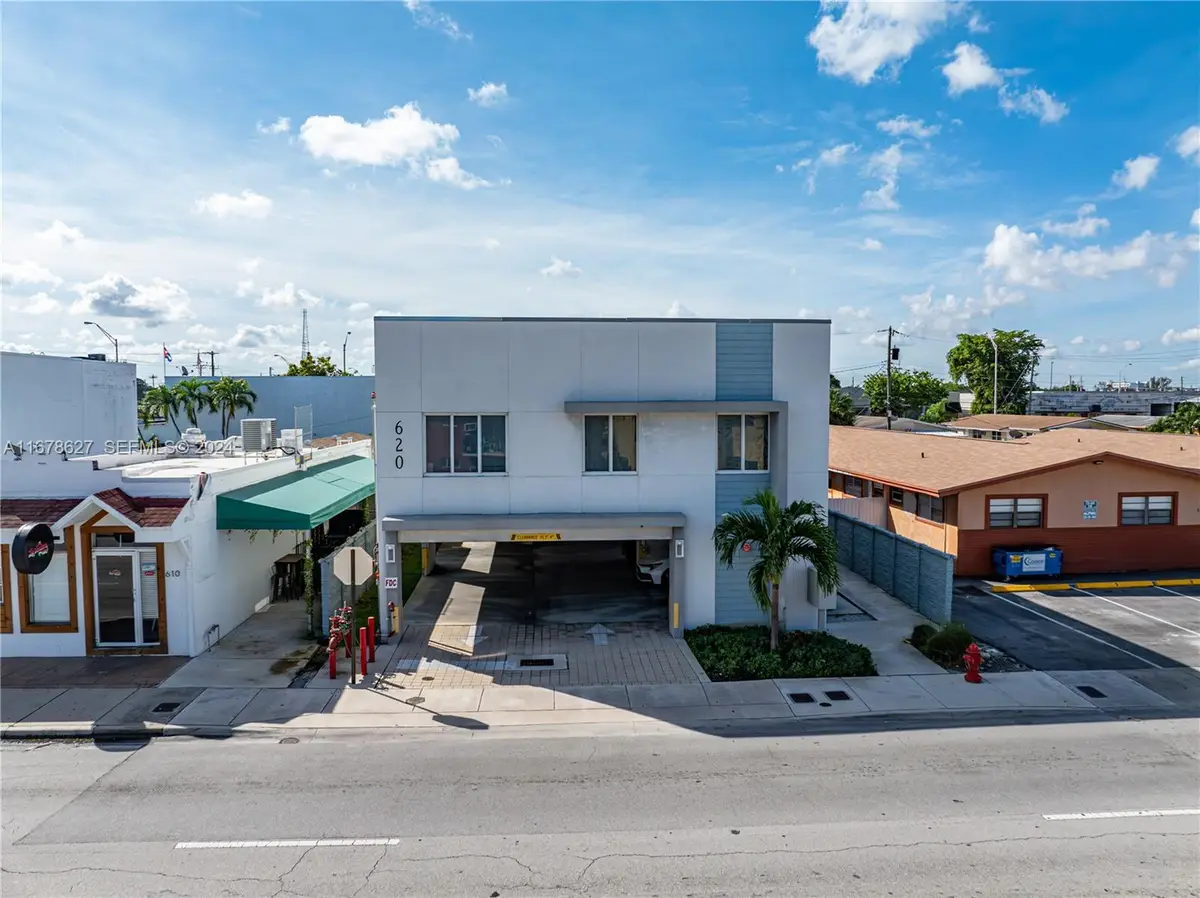 620 W 29th Street, Hialeah, FL 33012 - #1