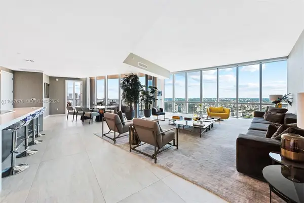 851 NE 1st Avenue #PH 5112, Miami, FL 33132