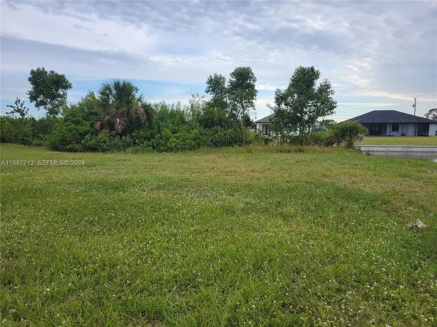 722 NE 12th Street, Cape Coral, FL 33909 - #3