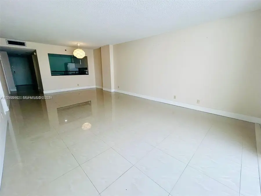 Address Withheld By Seller, Miami Beach, FL 33140 - #2