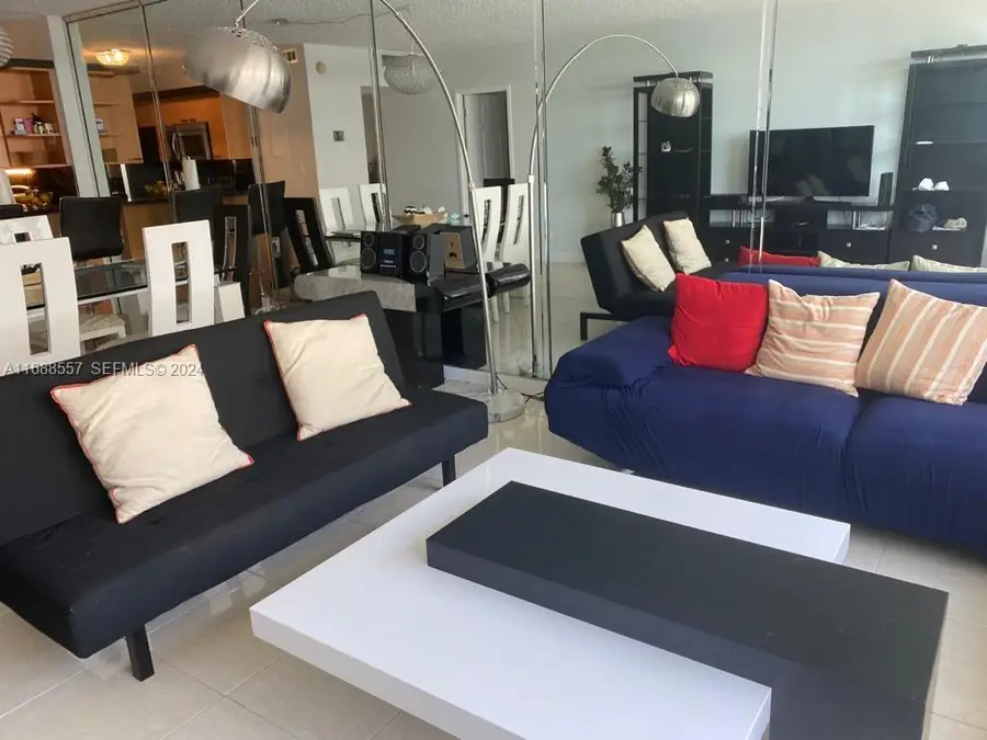 5401 Collins Avenue #412, Miami Beach, FL 33140 - #2
