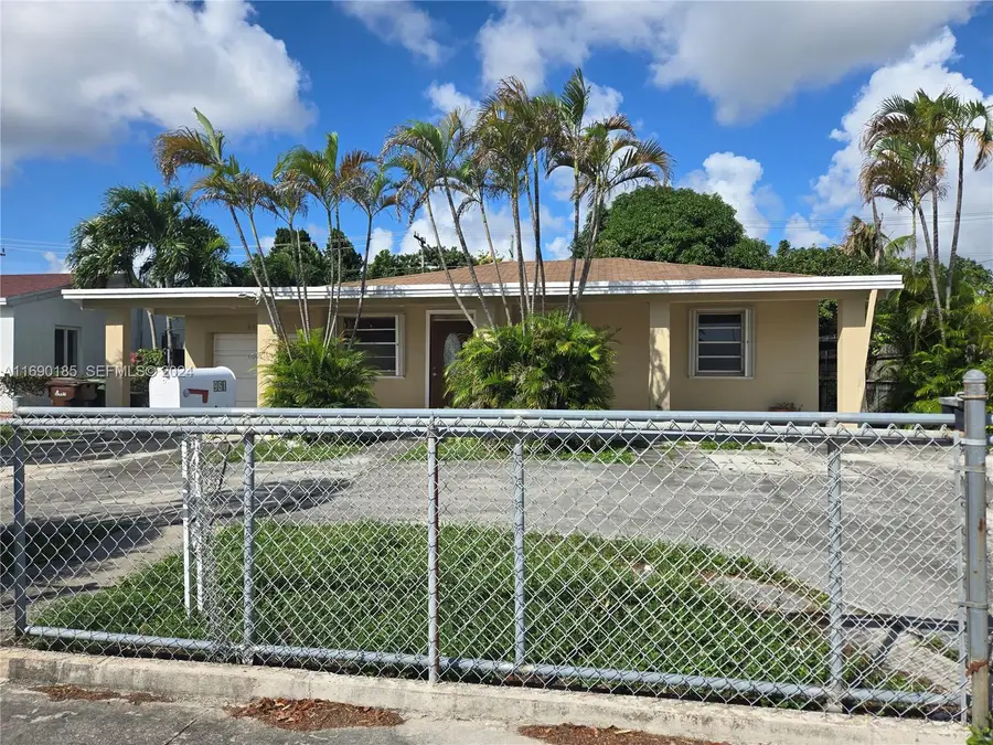 961 E 32nd Street, Hialeah, FL 33013 - #3