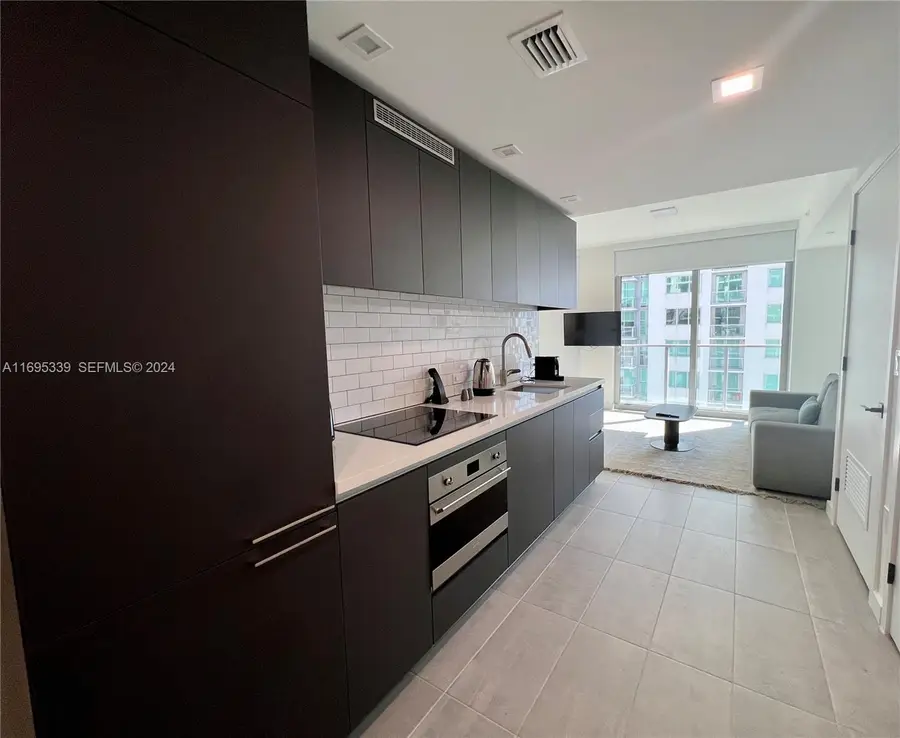 227 NE 2nd Street #2613, Miami, FL 33132 - #3
