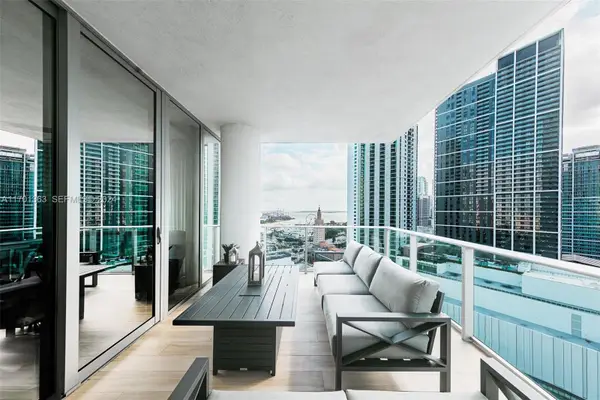 851 NE 1st Avenue #2111, Miami, FL 33132