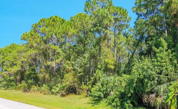 31 Karmain Road, North Port, FL 34288