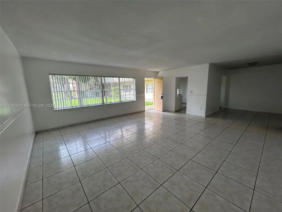 11855 NE 19th Drive #8, North Miami, FL 33181 - #3