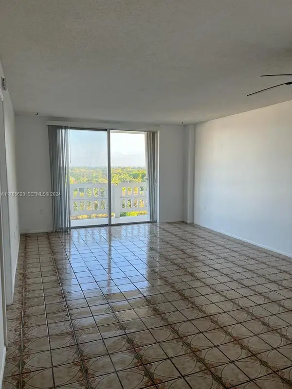 15600 NW 7th Avenue #821, Miami, FL 33169