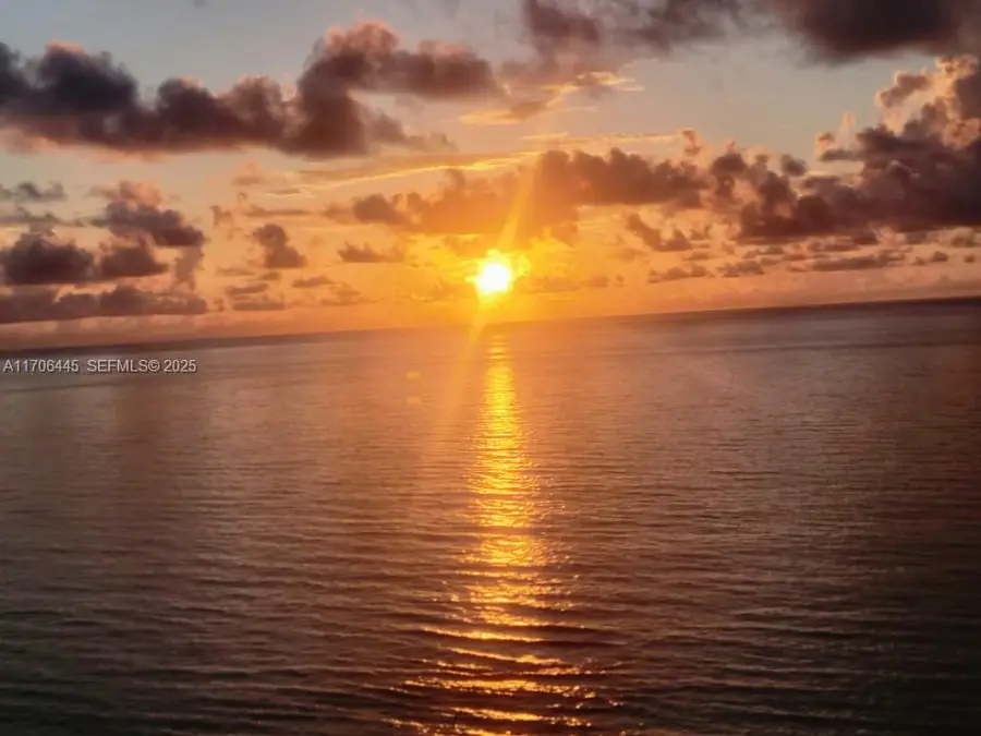 5601 Collins Avenue #PH9, Miami Beach, FL 33140 - #3