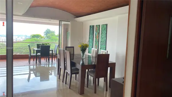 9 Avenida 1002 #1002, , CA 