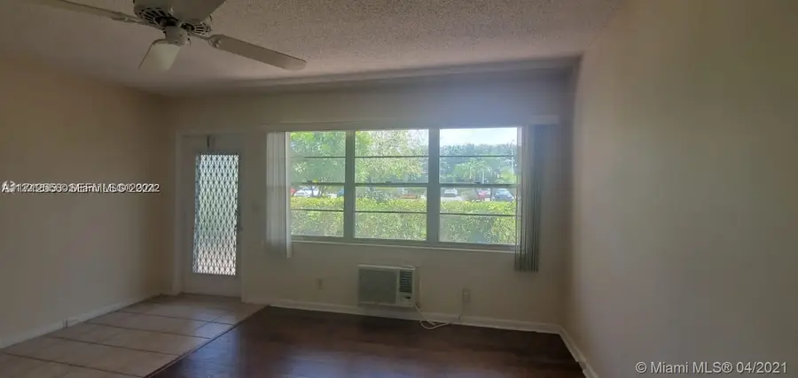 385 Fanshaw J #J, Boca Raton, FL 33434 - #3