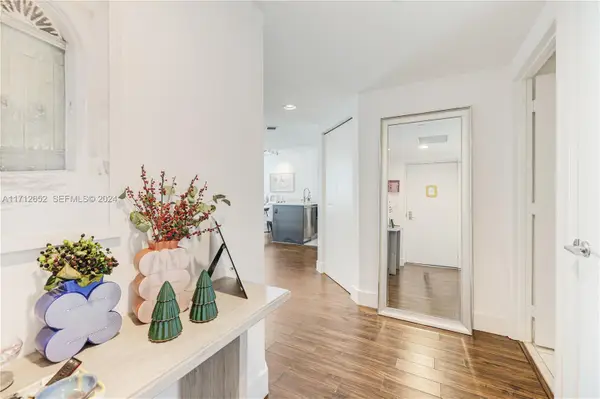 55 SE 6th Street #3407, Miami, FL 33131