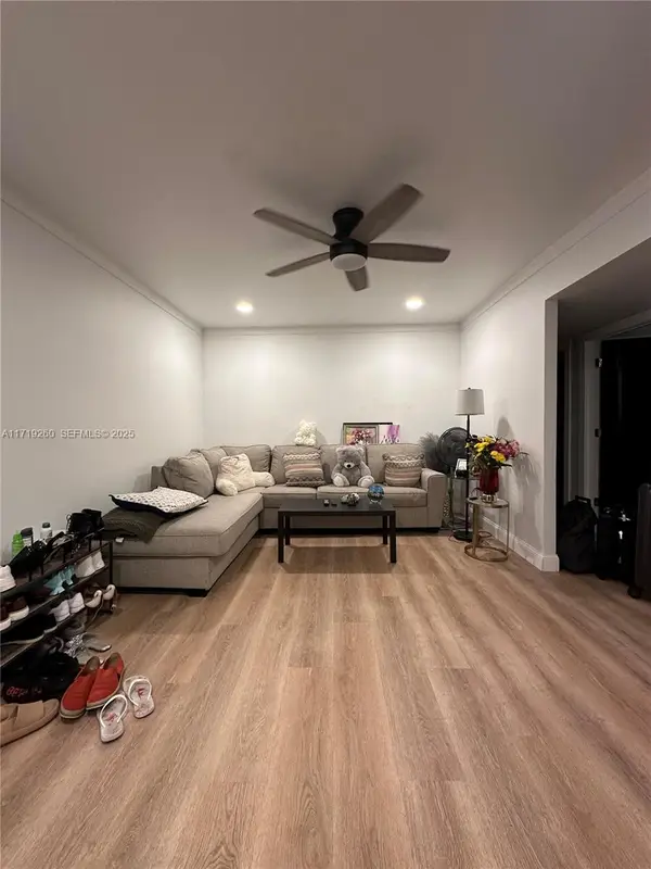 5100 SW 41st Street #328, Pembroke Park, FL 33023