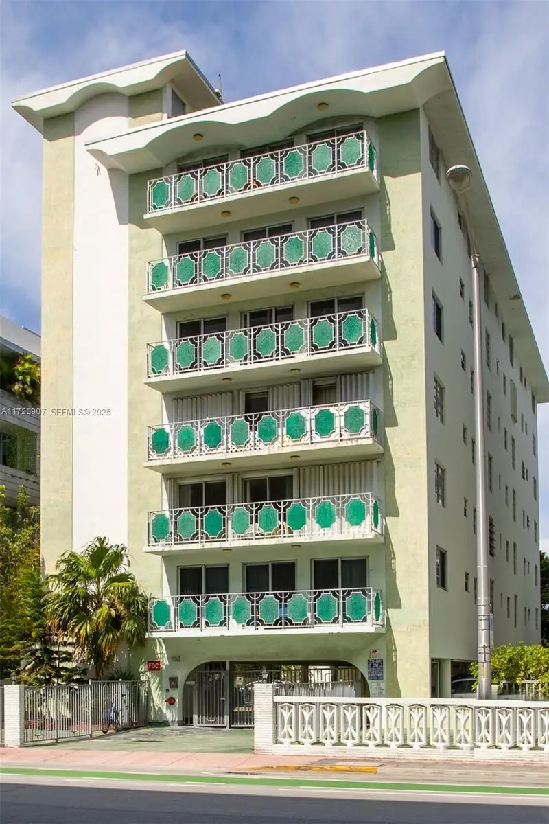 1732 Meridian Avenue #202, Miami Beach, FL 33139 - #2