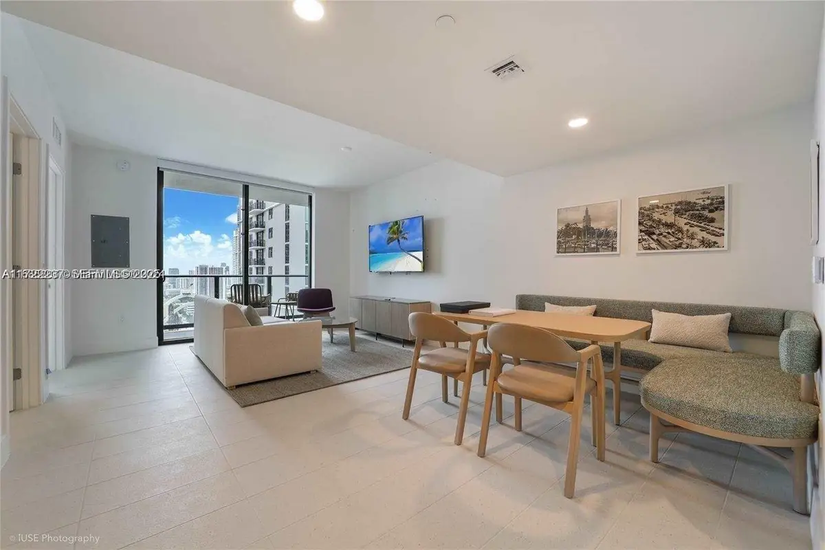 159 NE 6 3913 #3913, Miami, FL 33132 - #1