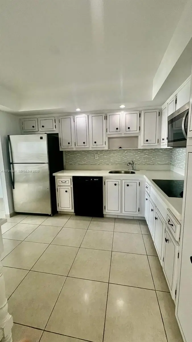 18031 Biscayne Boulevard #1103, Aventura, FL 33160 - #3