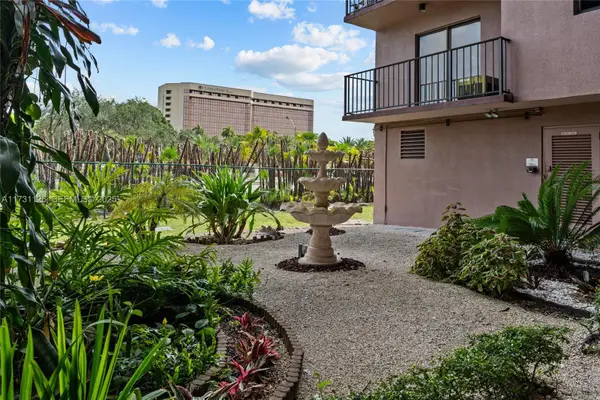 605 NW 72nd Avenue #406, Miami, FL 33126