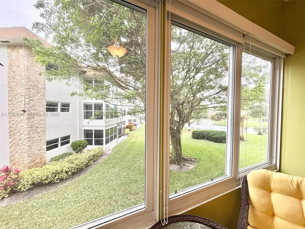 4806 NW 36th Street #501, Lauderdale Lakes, FL 33319 - #1