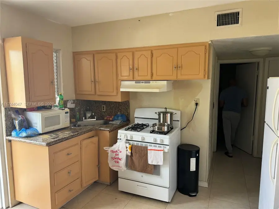 655 NE 135th Street, North Miami, FL 33161 - #3