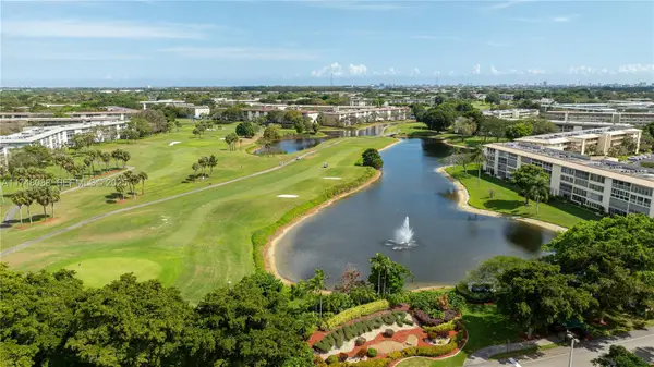 2201 Lucaya Bend #M2, Coconut Creek, FL 33066