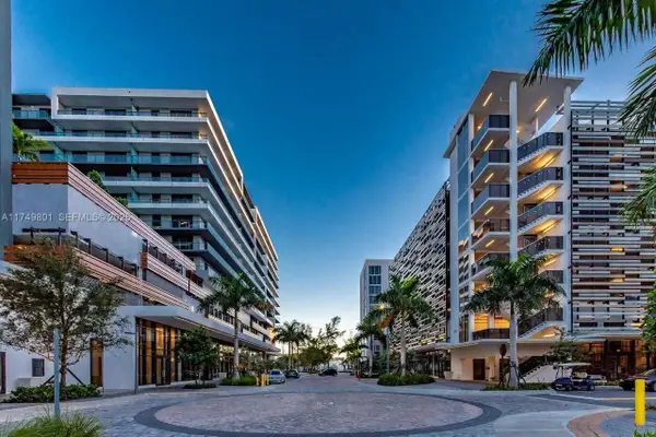 2920 NE 207th Street #801, Aventura, FL 33180