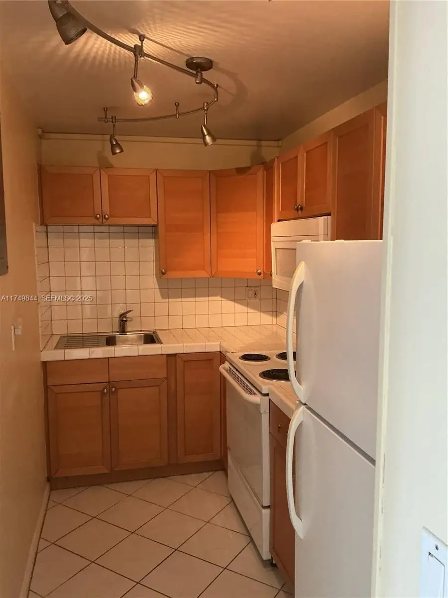 200 S Birch Road #404, Fort Lauderdale, FL 33316 - #1