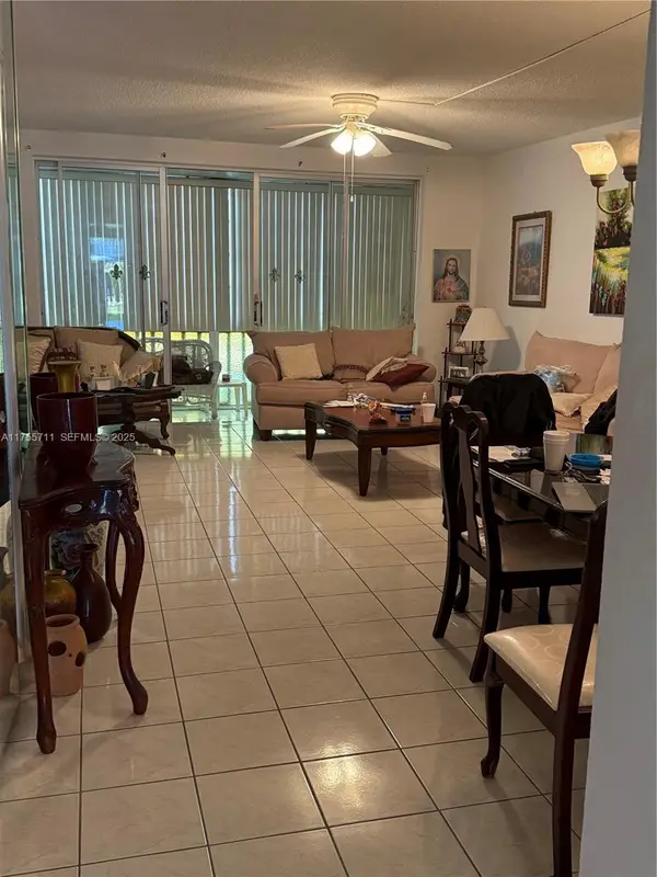 18555 NE 14th Avenue #502B, Miami, FL 33179