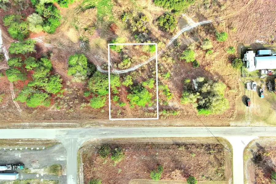 565 Summit S Avenue, Lehigh Acres, FL 33974 - #2