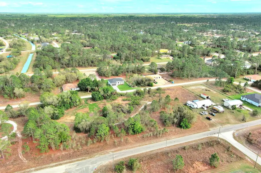 565 Summit S Avenue, Lehigh Acres, FL 33974 - #3
