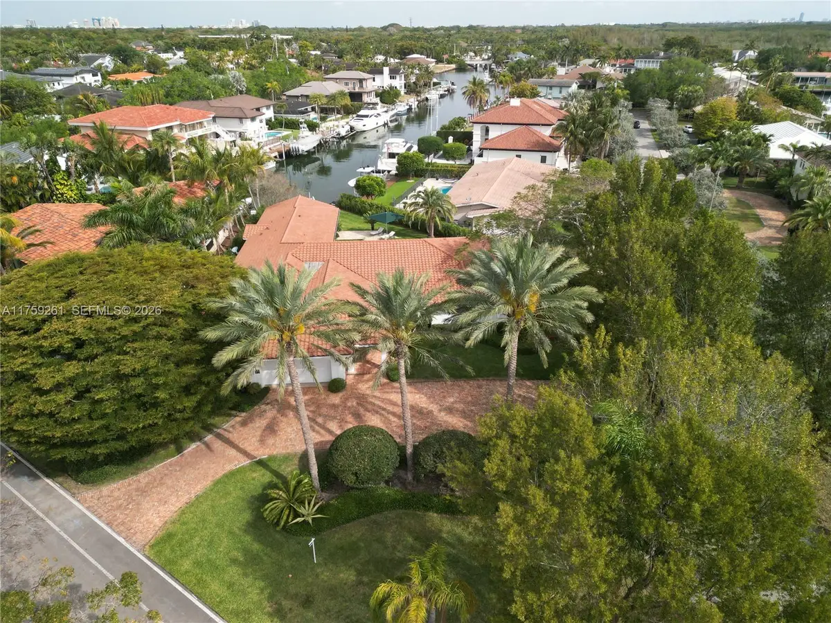 1117 Bella Vista Avenue, Coral Gables, FL 33156 - #1