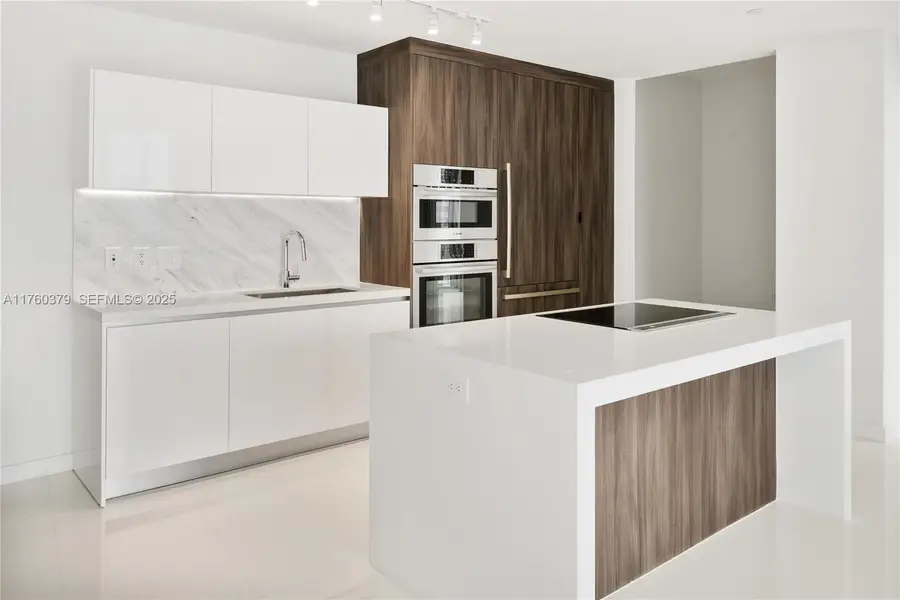 851 NE 1st Avenue #4203, Miami, FL 33132 - #2